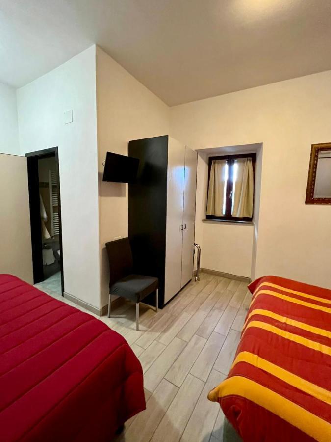 Hotel Centrale Cascia Esterno foto