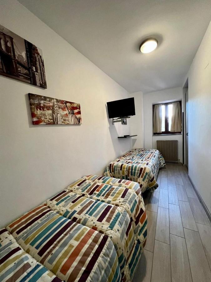 Hotel Centrale Cascia Esterno foto