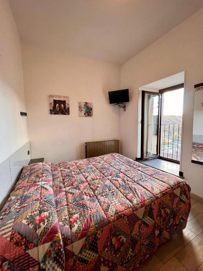 Hotel Centrale Cascia Esterno foto
